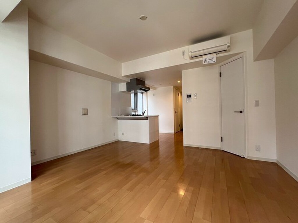 (2/24) 居室・リビング (2/24) 居室・リビング