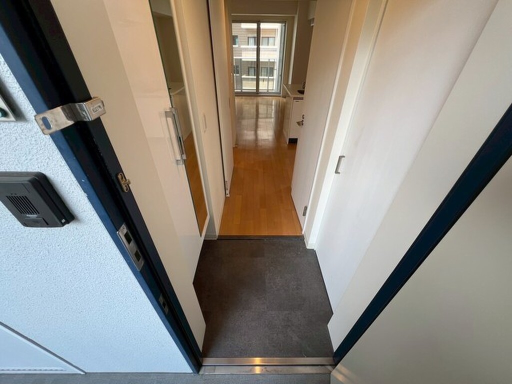 (17/24) 玄関 (17/24) 玄関