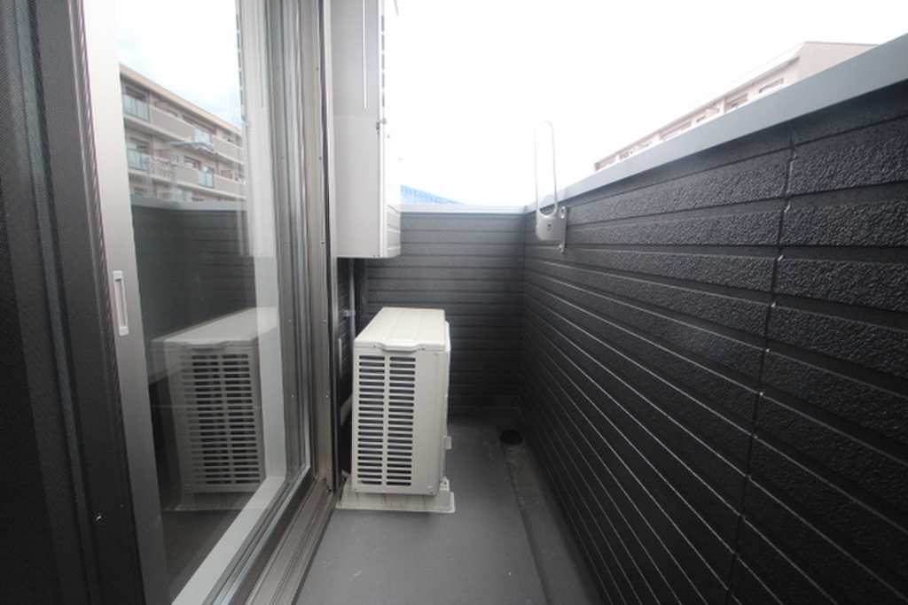 (11/24) バルコニー