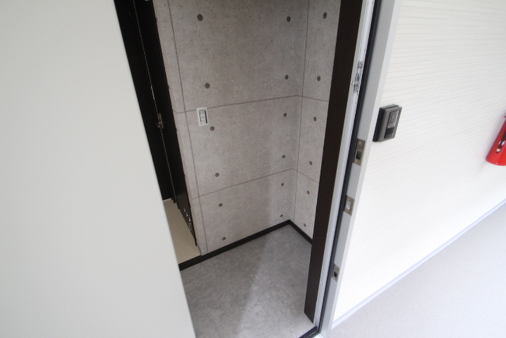 (7/25) 玄関 (7/25) 玄関