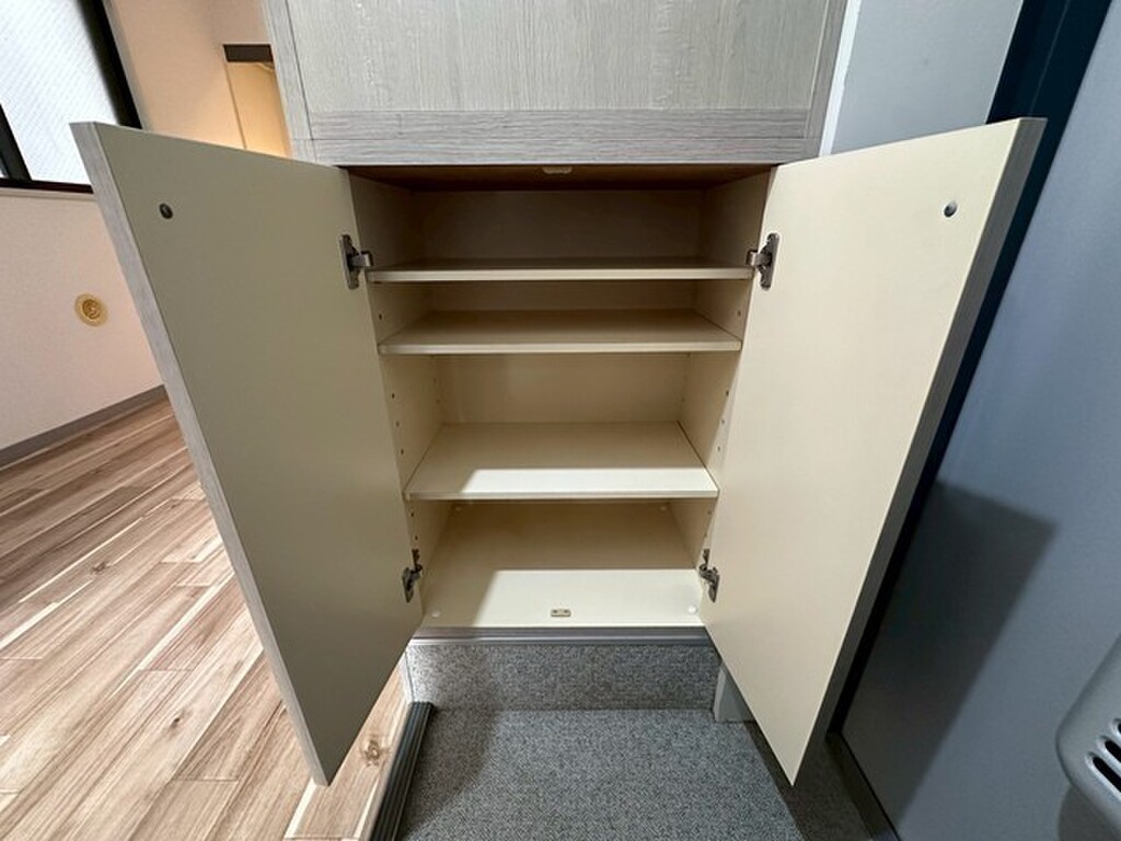 (17/24) 玄関 (17/24) 玄関