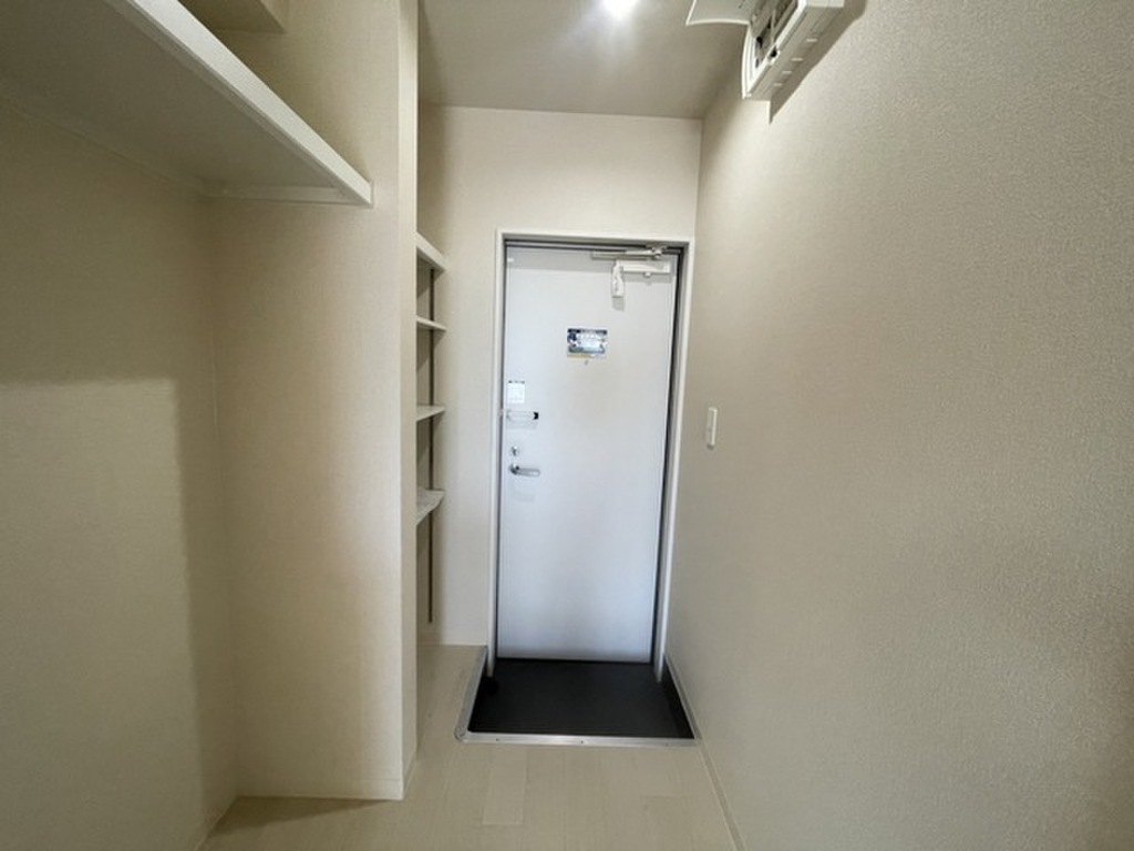 (13/24) 玄関 (13/24) 玄関