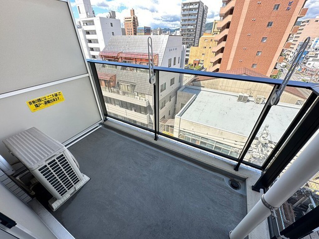 (13/21) バルコニー (13/21) バルコニー