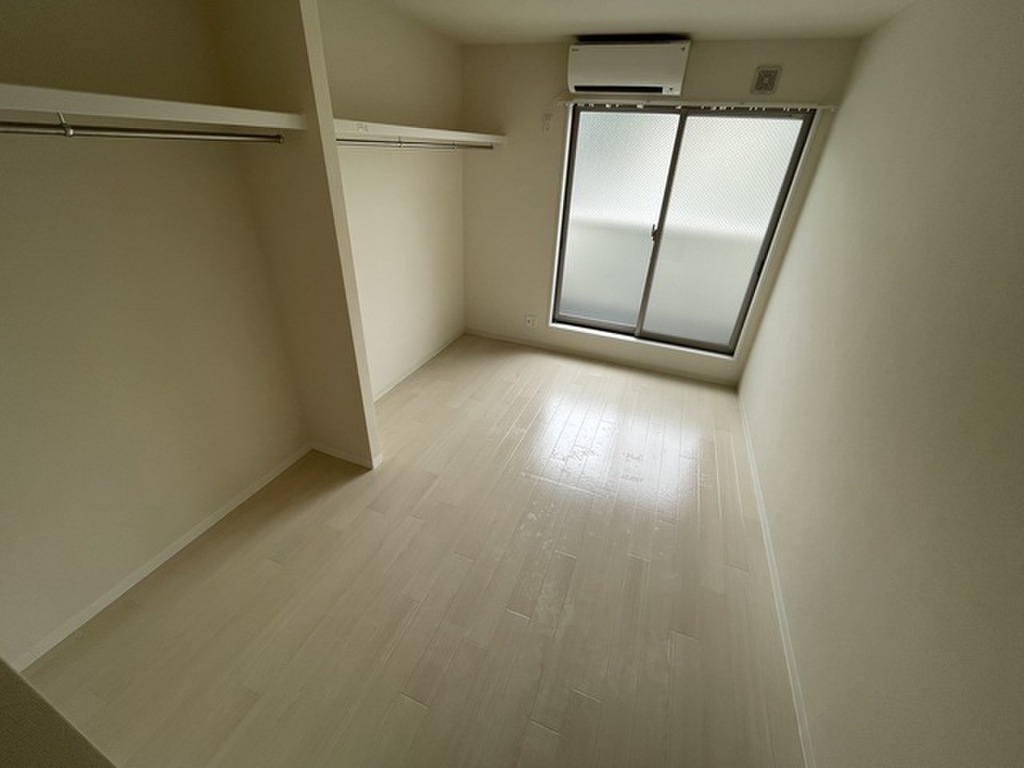 (2/24) 居室・リビング (2/24) 居室・リビング