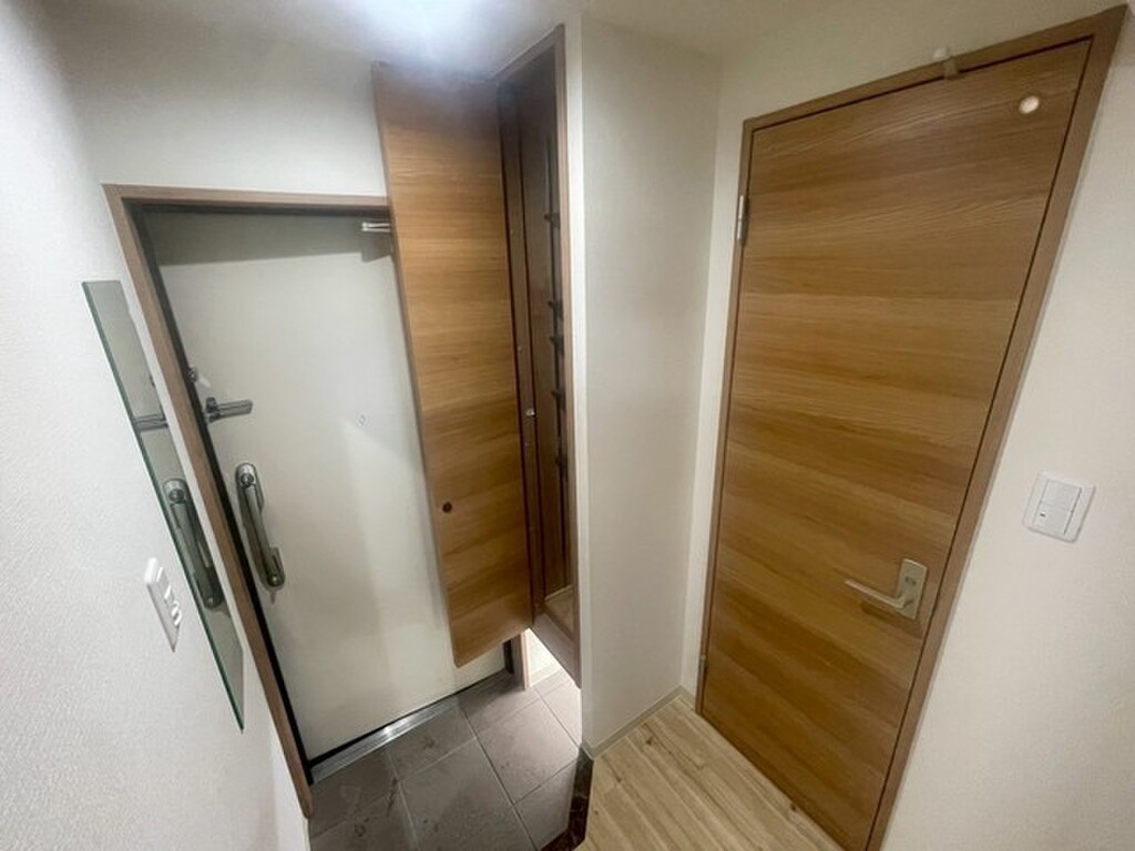 (7/23) 玄関 (7/23) 玄関