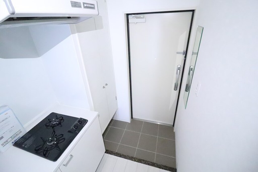 (7/28) 玄関 (7/28) 玄関