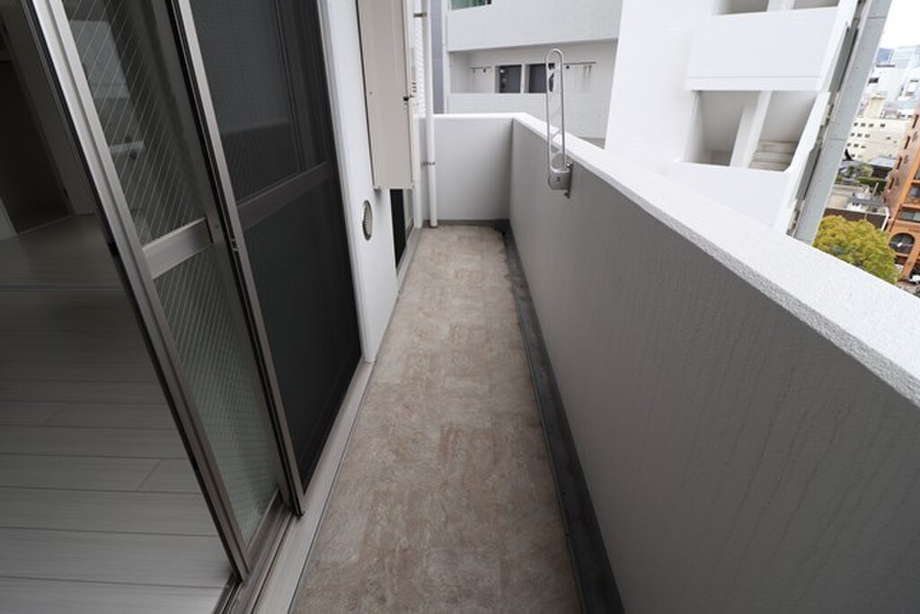 (13/28) バルコニー (13/28) バルコニー