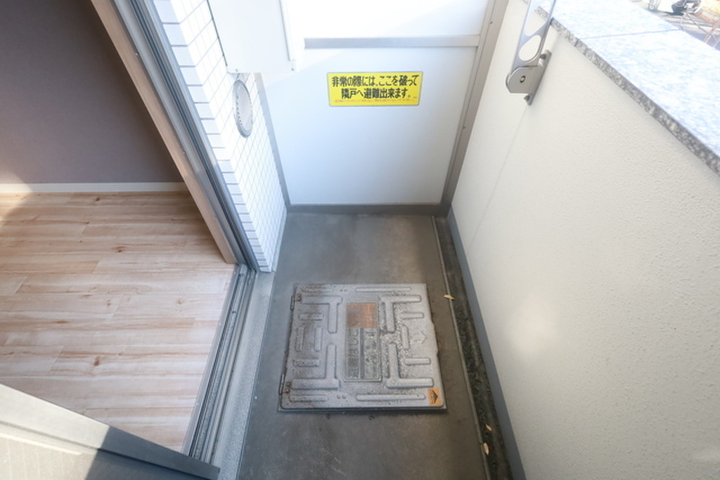 (11/21) バルコニー