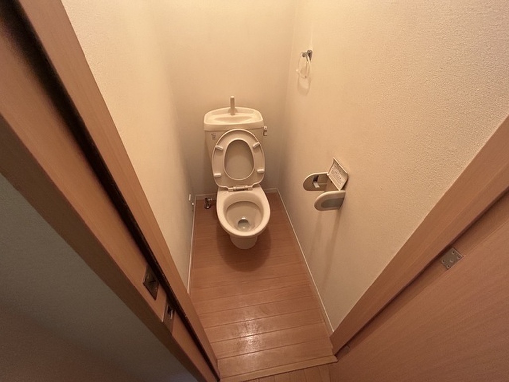 (5/20) トイレ (5/20) トイレ