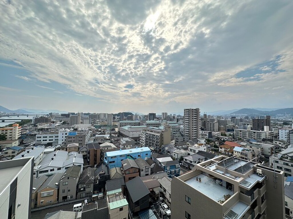 (13/20) 眺望 (13/20) 眺望