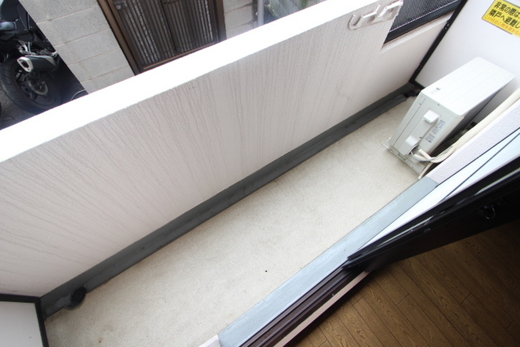 (7/25) バルコニー