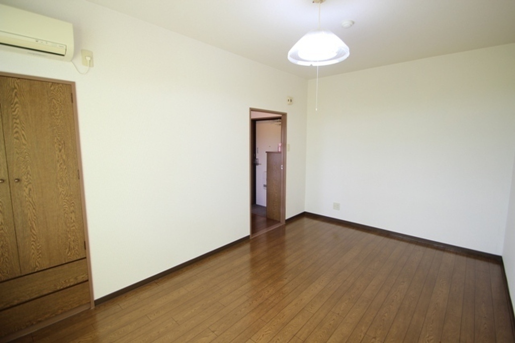 (14/25) 他号室の写真です