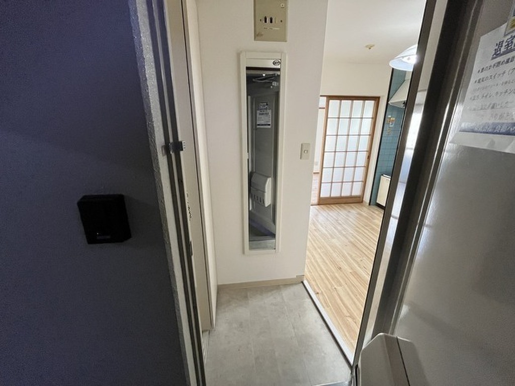 (7/24) 玄関 (7/24) 玄関