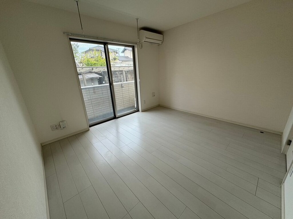 (16/31) 居室・リビング