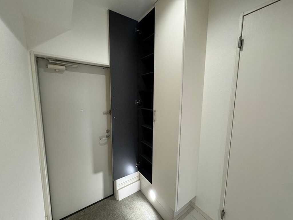 (18/31) 玄関