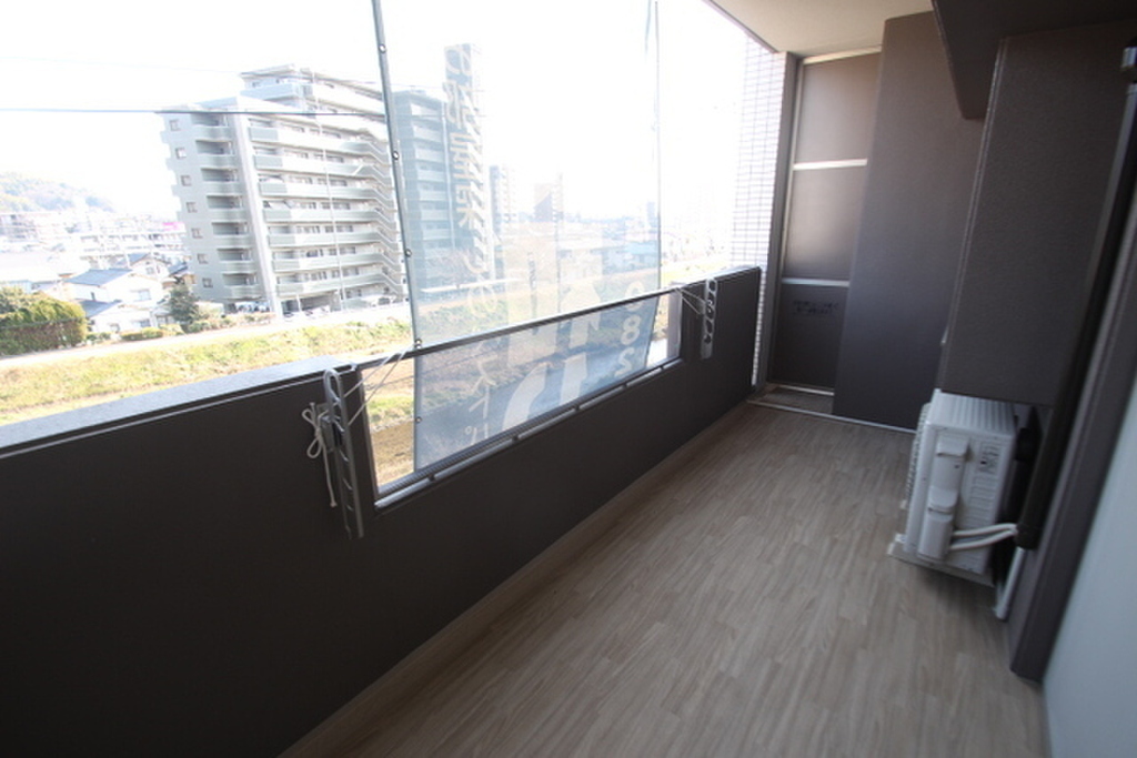 (3/27) バルコニー (3/27) バルコニー