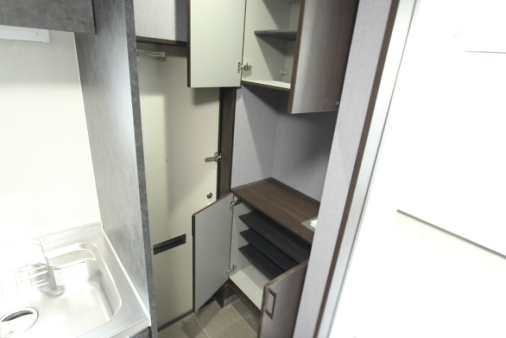 (6/24) 玄関 (6/24) 玄関