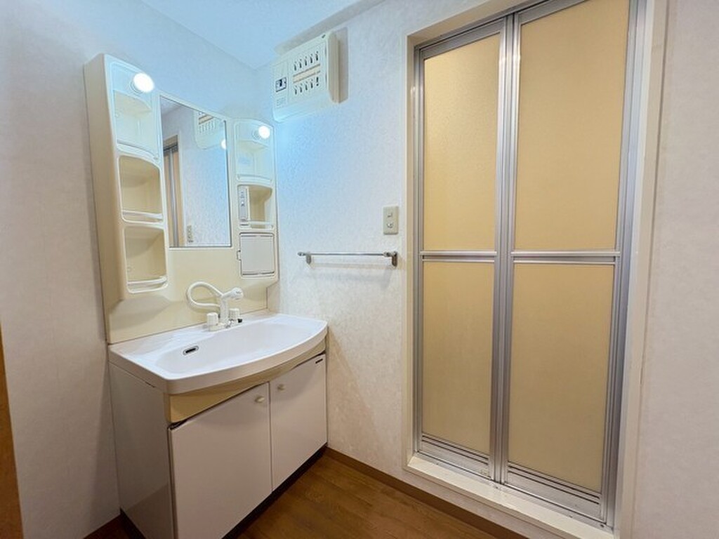 (6/22) 洗面所 (6/22) 洗面所