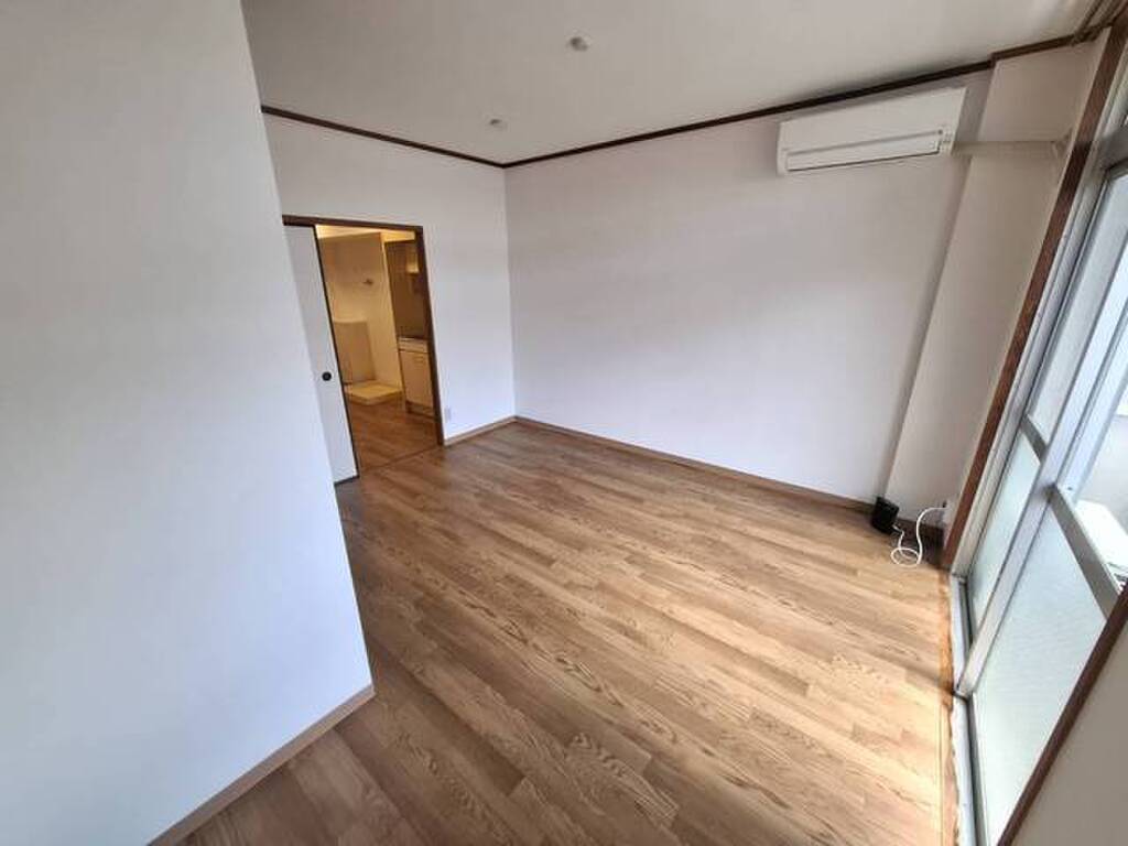 (8/20) 居室・リビング (8/20) 居室・リビング