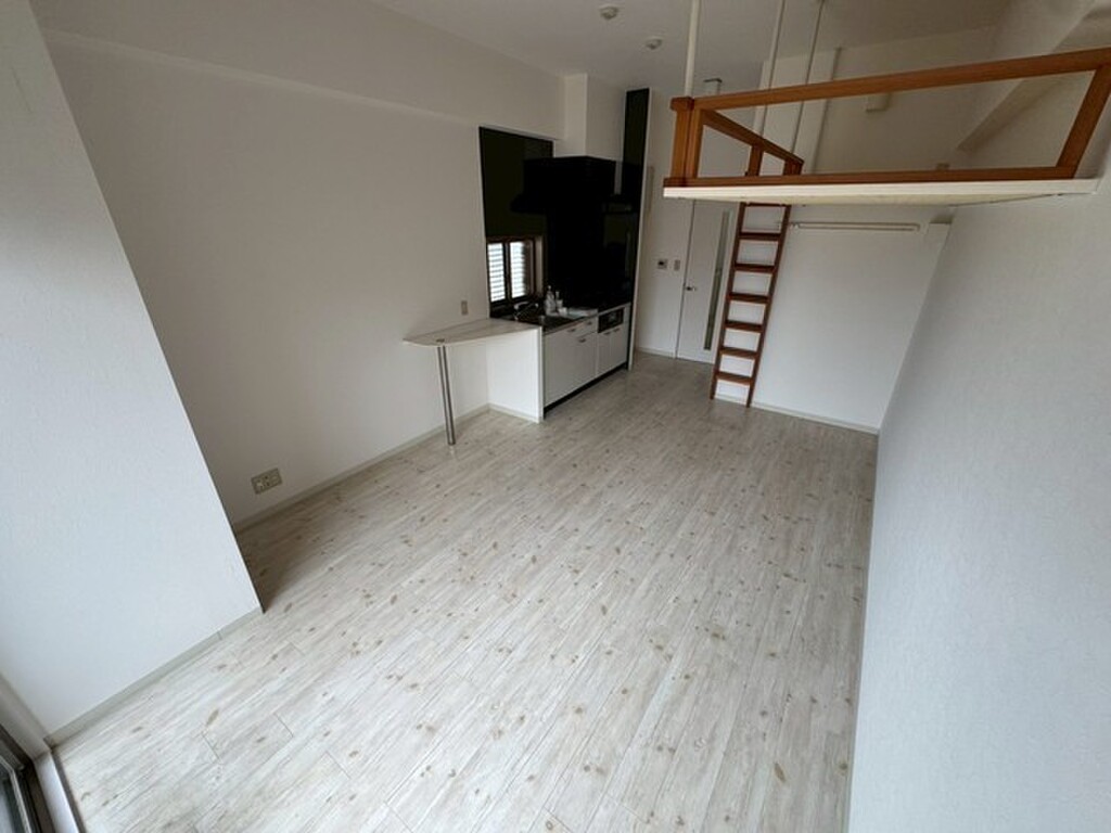 (16/27) 居室・リビング