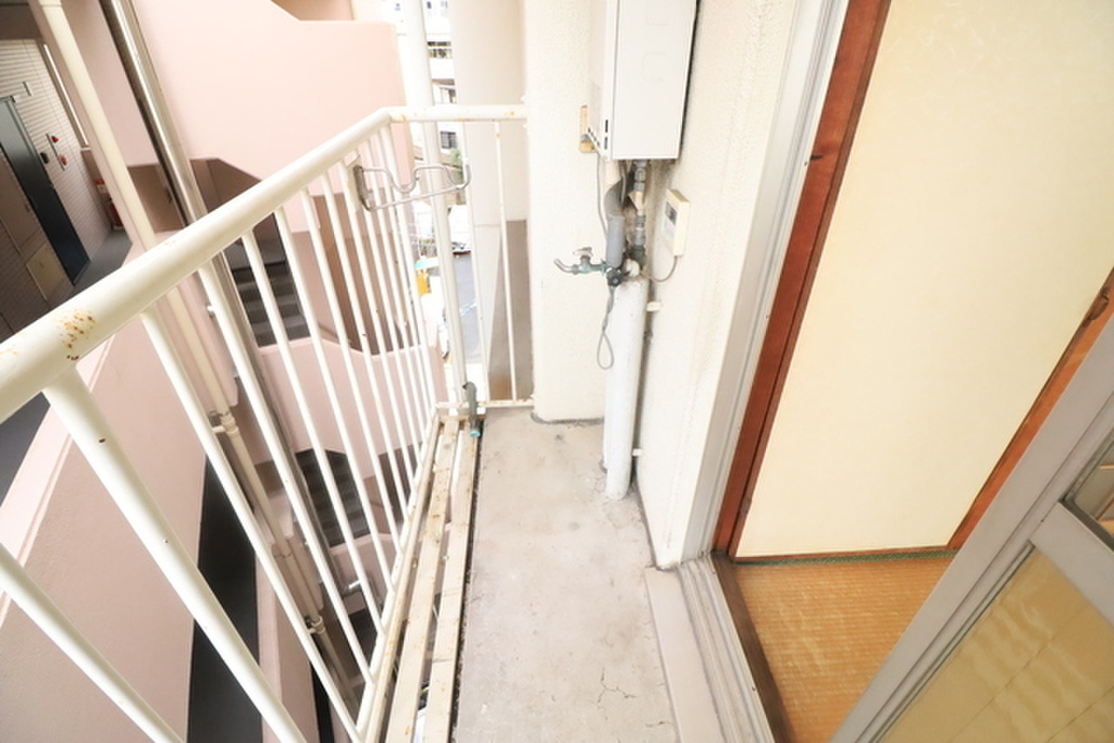 (8/19) バルコニー