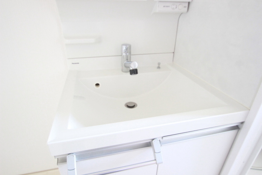 (17/27) 他号室の写真です