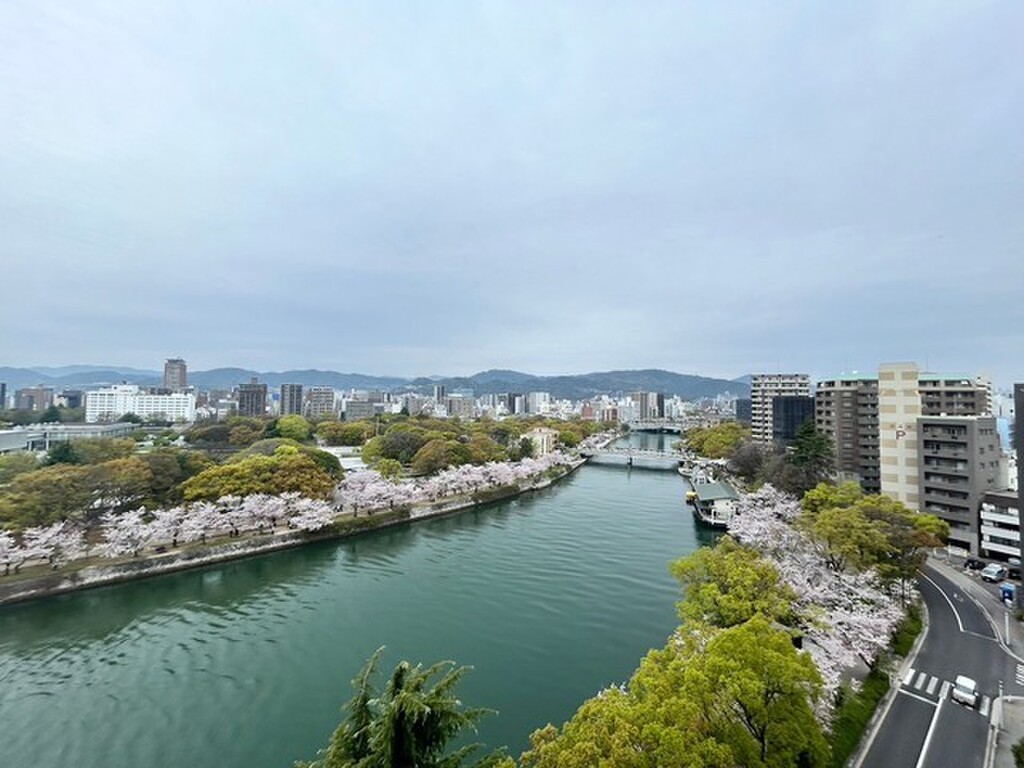 (14/26) 眺望 (14/26) 眺望