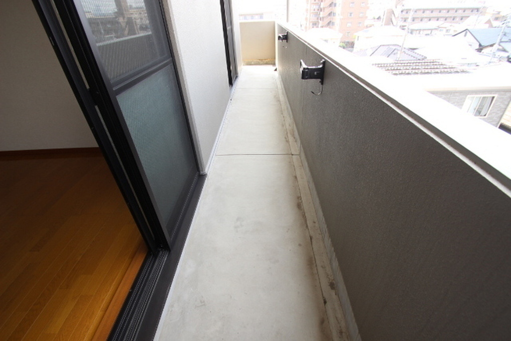 (11/26) バルコニー