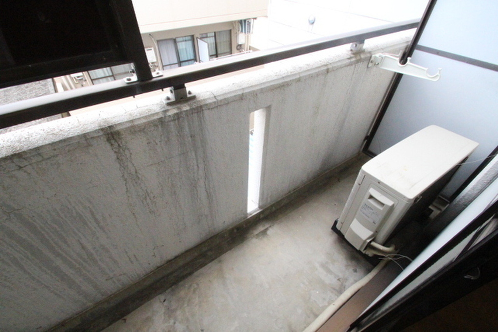 (12/16) バルコニー (12/16) バルコニー