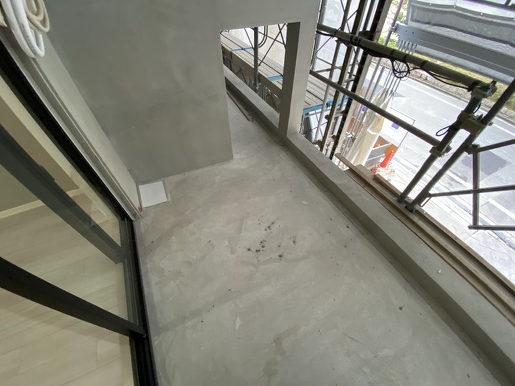 (13/17) バルコニー (13/17) バルコニー