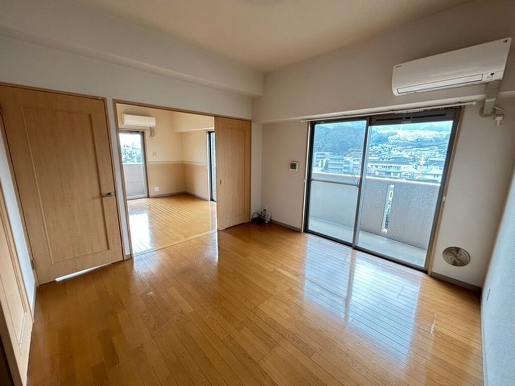 (2/32) 居室・リビング