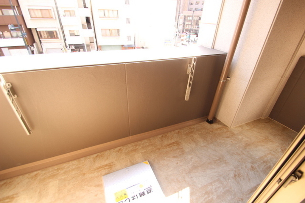 (10/19) バルコニー