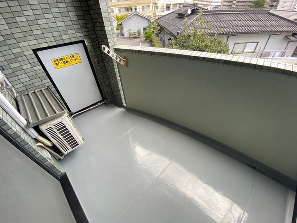 (8/23) バルコニー