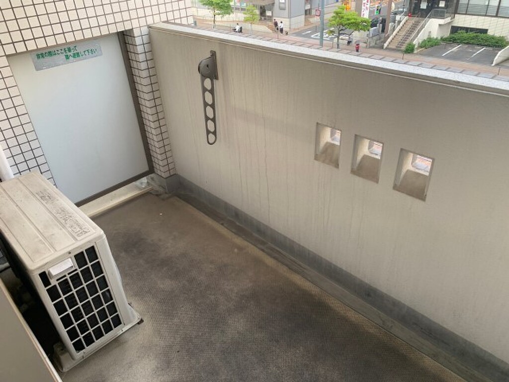 (8/22) バルコニー