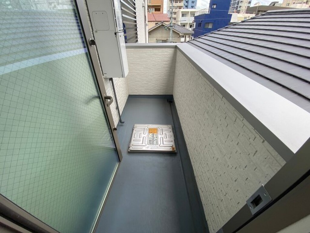 (14/21) バルコニー