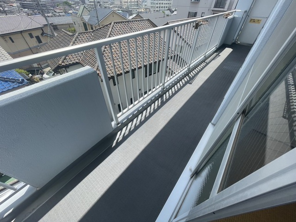 (12/22) バルコニー