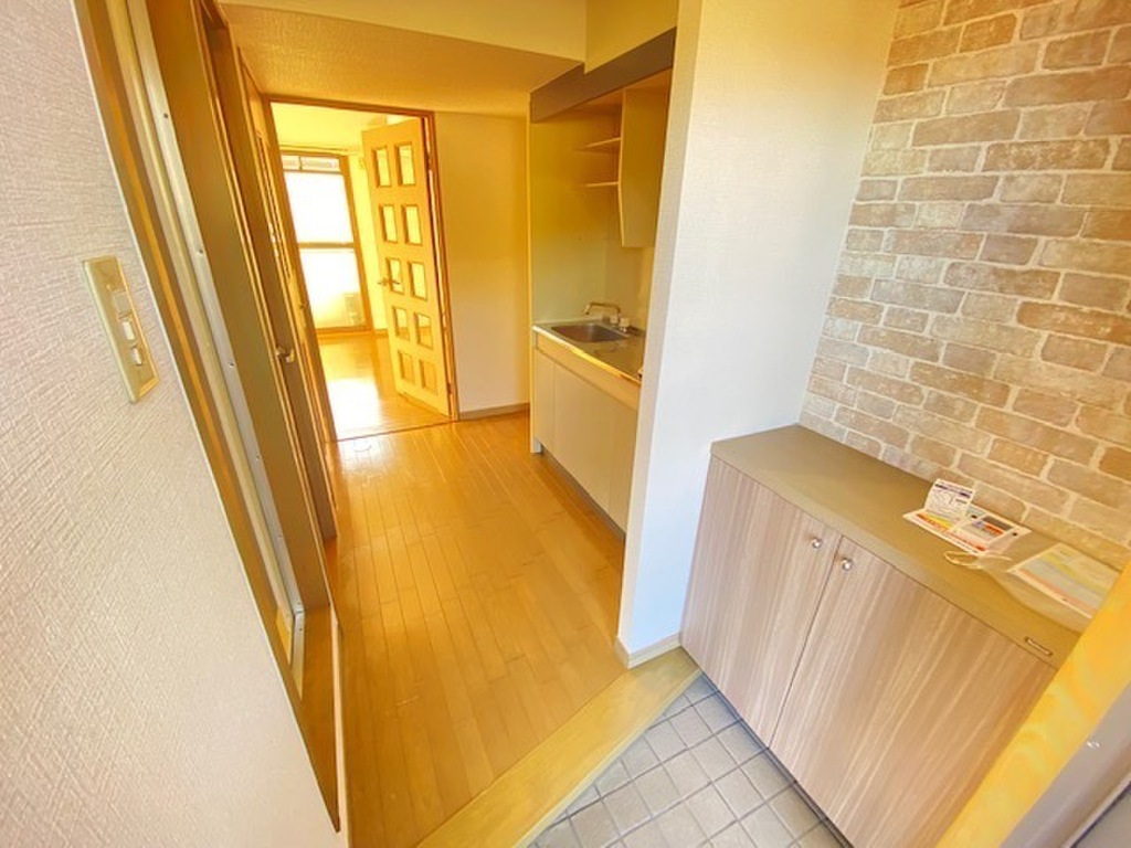 (8/23) 玄関 (8/23) 玄関