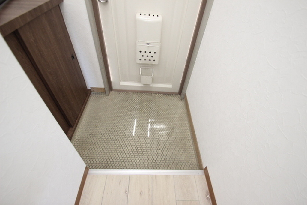 (9/23) 玄関