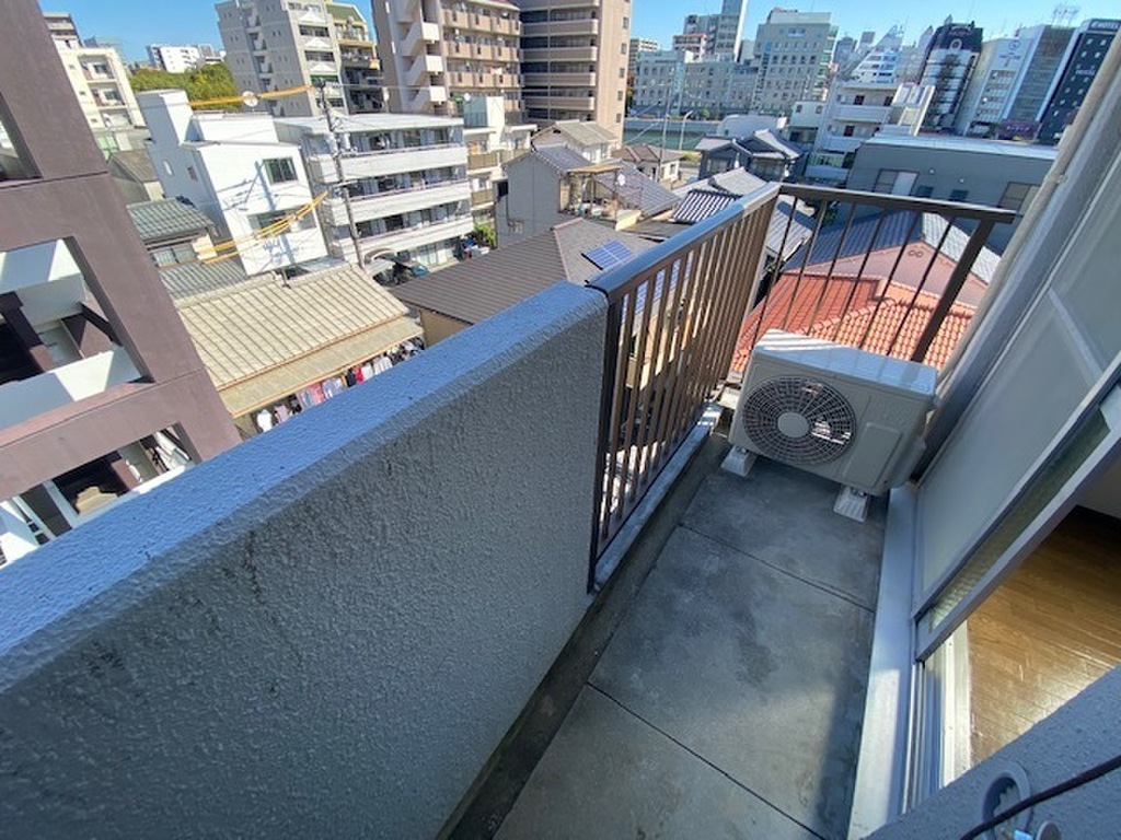 (11/18) バルコニー