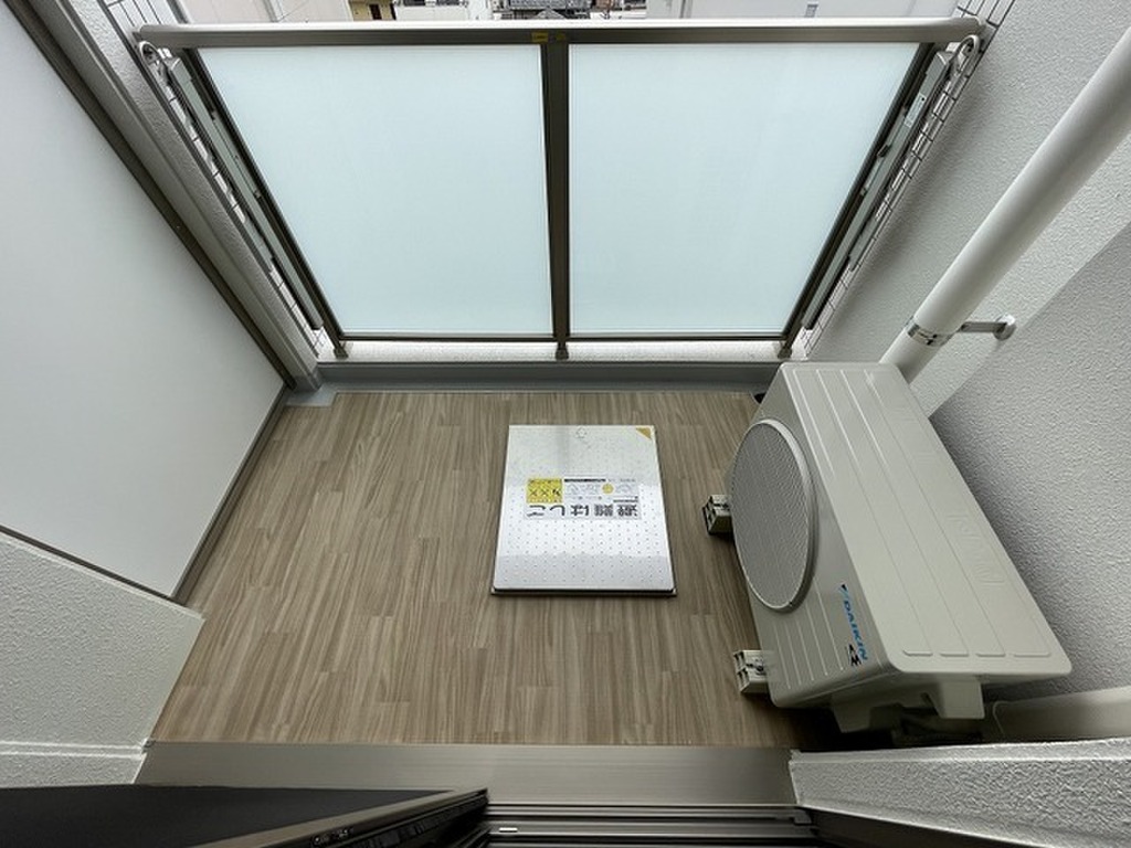 (8/24) バルコニー