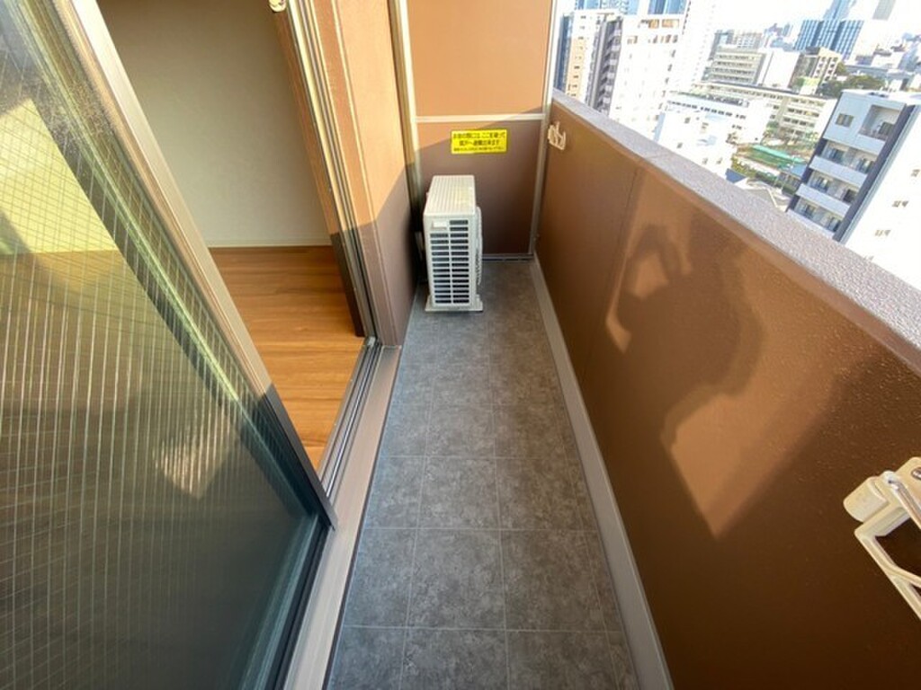 (13/18) バルコニー (13/18) バルコニー