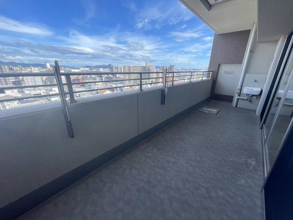 (8/24) バルコニー (8/24) バルコニー