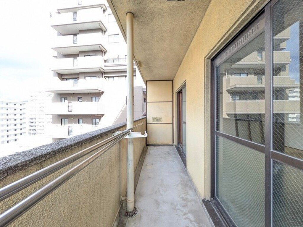 (2/19) バルコニー