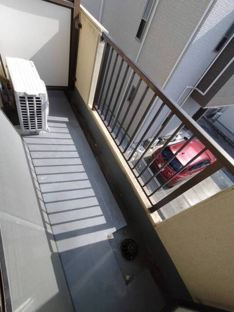 (2/17) バルコニー (2/17) バルコニー