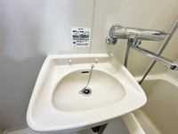 ※別号室写真です