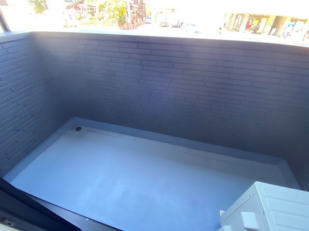 (13/26) バルコニー