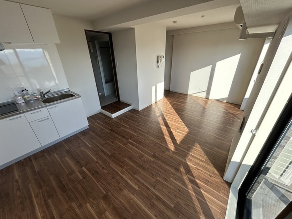 (2/24) 居室・リビング (2/24) 居室・リビング