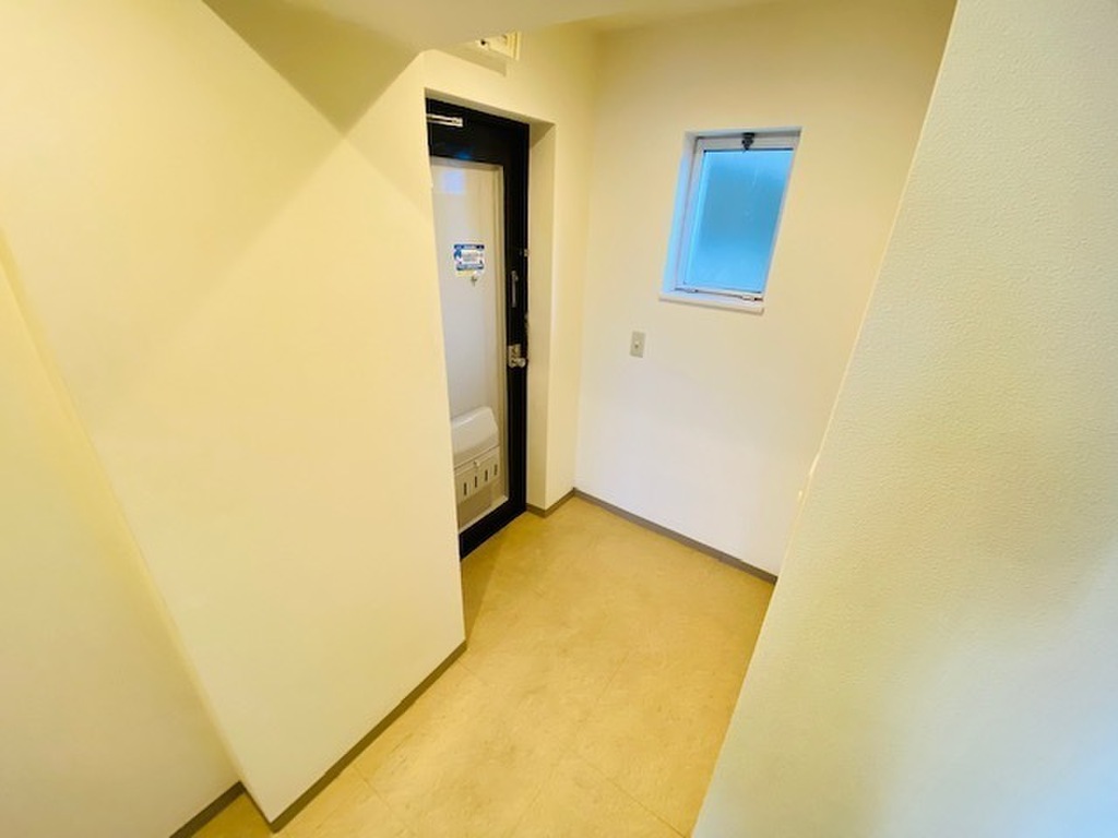 (7/20) 玄関 (7/20) 玄関