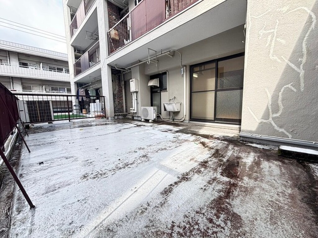 (14/25) バルコニー