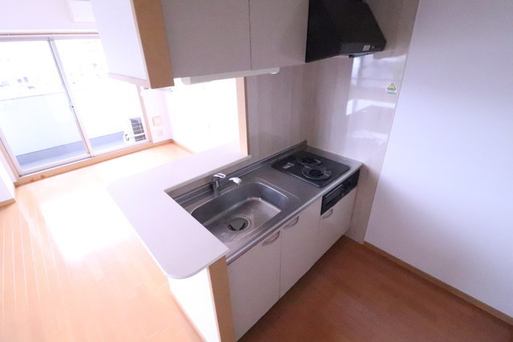 (3/19) ＊他号室の写真を使用。